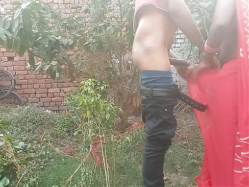 Indian hot young girl gets fucked by her boyfriend in outdoor forest jungal