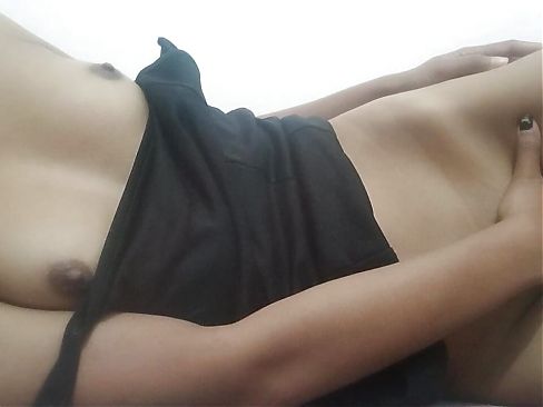 Sri Lankan cute teen girl get solo fun with her body
